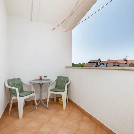 Lora Apartment *